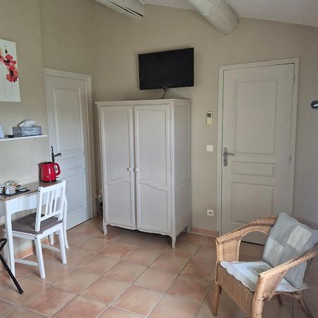 Mas Clement - Chambre Et Table D'Hotes L'Isle-sur-la-Sorgue Luaran gambar
